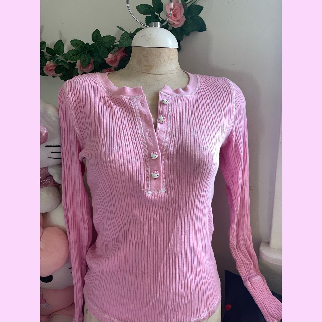 Forever 21 Hello Kitty Long Sleeve Shirt
